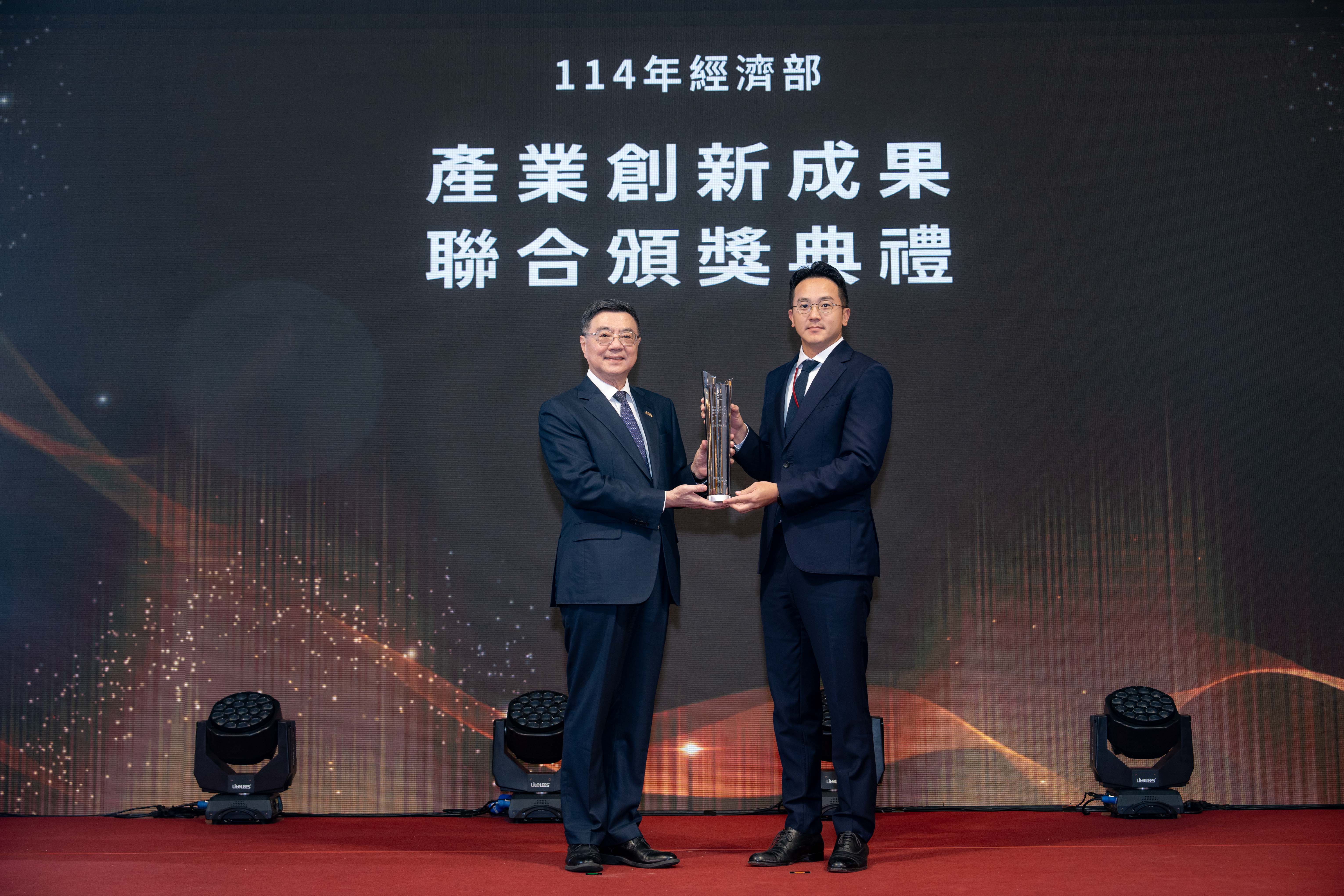 11.績優創新-政府單位組 高雄市政府經濟發展局廖泰翔局長