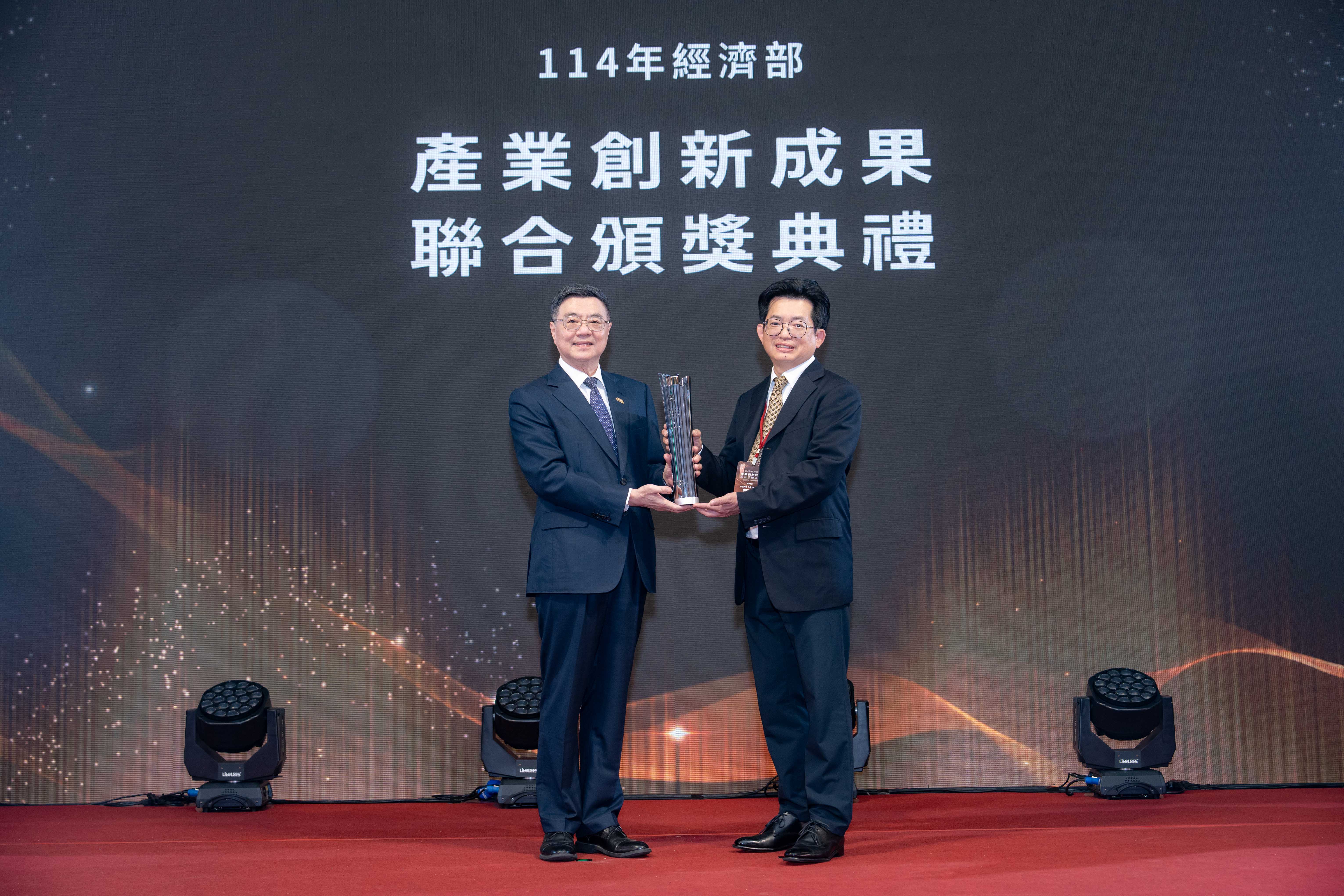 16.個人類產學貢獻 中原大學化學工程學系張雍講座教授