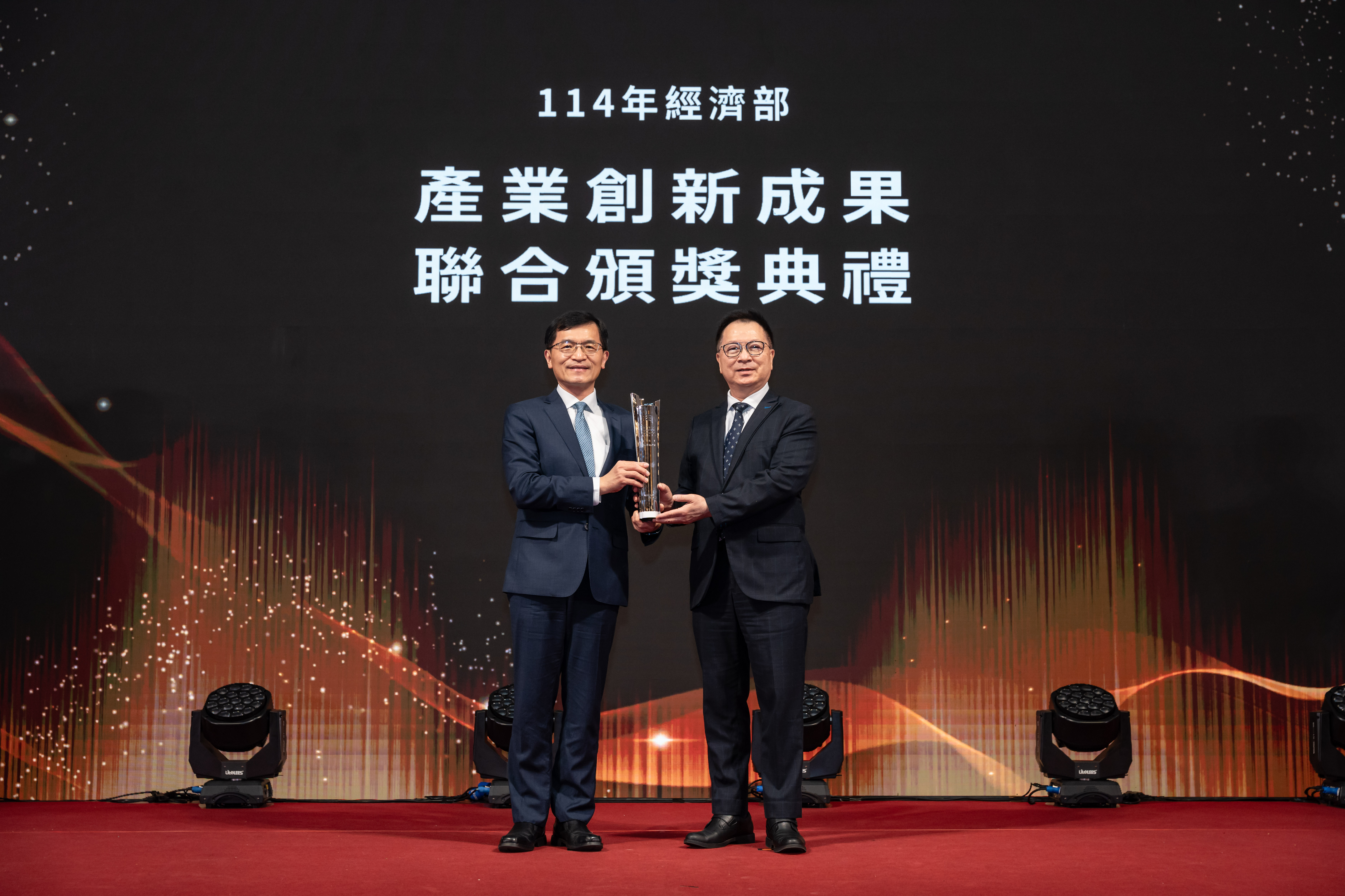 25.績優創新(一般企業組)富邦人壽保險(股)公司陳世岳總經理