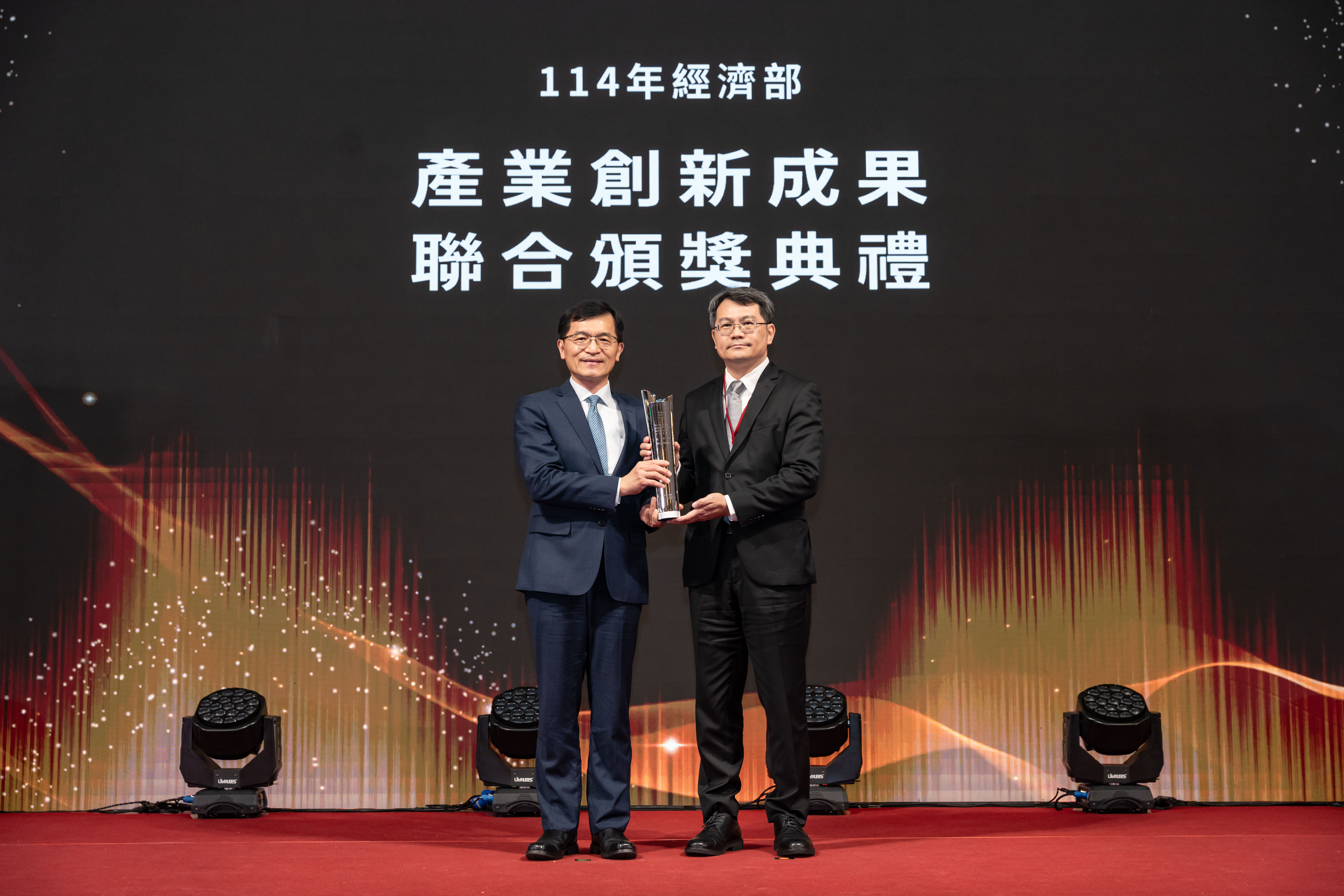 33.績優創新企業(中小企業組)優達科技(股)公司何文裕董事長兼總經理-1